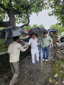 विश्व पर्यटन दिवस पर मुक्तेश्वर में चला स्वच्छता अभियान