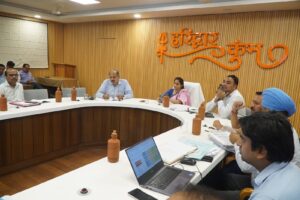 कुंभ मेला-2027 के कार्यों में तेजी लाने के लिए रात की पाली में भी कराया जाए काम