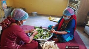 कभी 100 रुपये की बचत, आज हजारों का कारोबार—केला चिप्स ने बदली महिलाओं की राह