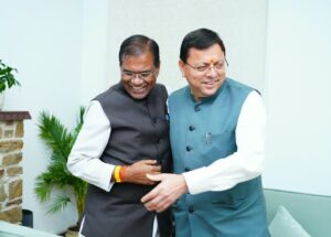 मुख्यमंत्री श्री पुष्कर सिंह धामी से सांसद श्री फग्गन सिंह कुलस्ते ने की शिष्टाचार भेंट